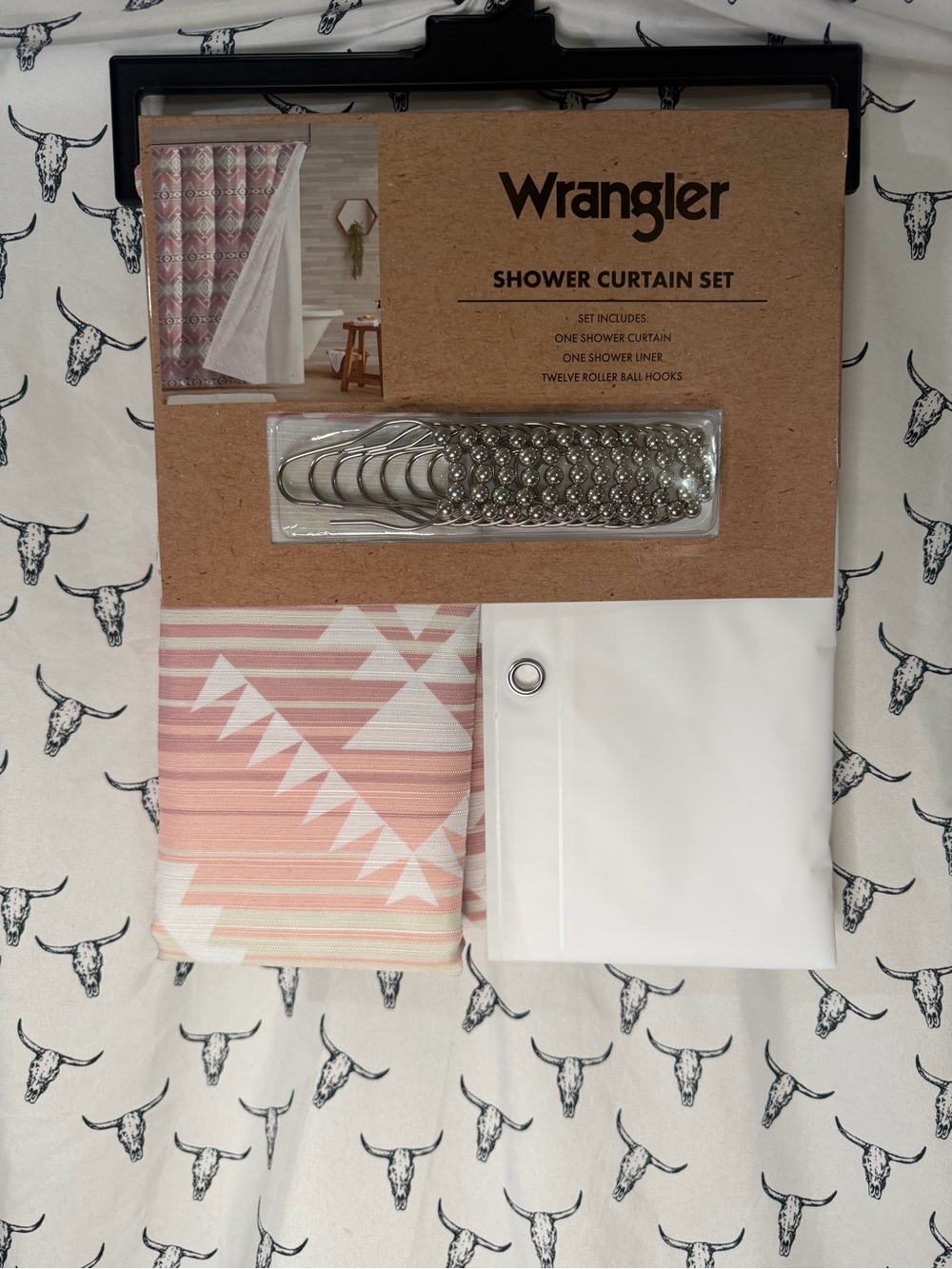 Wrangler Pink and White Geometric Shower Curtain Set